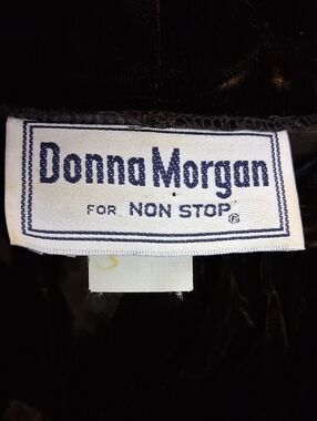 Donna Morgan Chocolate Velour Top, Balloon    Skirt. Size 11/12 Vintage.